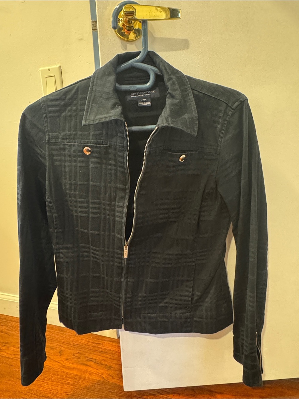 Jones New York Black Textured Zip-Front Jacket